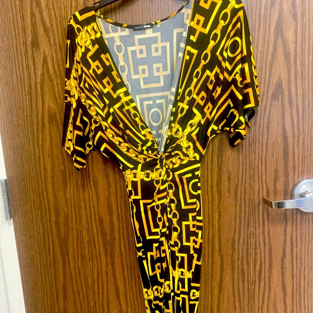 Fashion Nova romper - Picture 2 of 5